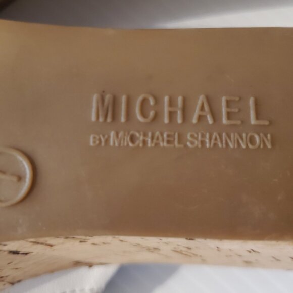 MICHAEL SHANNON WHITE SLIP-ON WOMEN'S SANDALS SIZE 7 - Picture 4 of 9